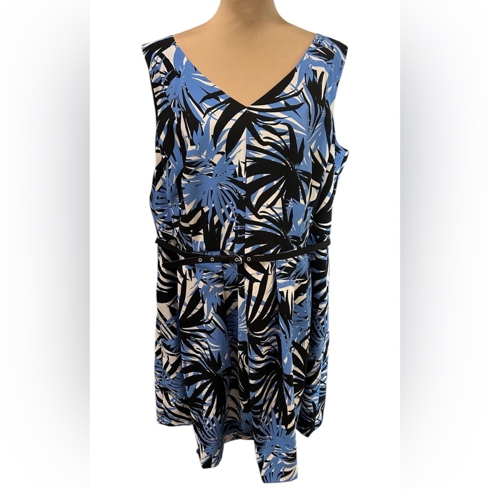 Danny and Nicole Dress A-line V-Neck & Back. Blue, Black & White Tropical Sz 18W